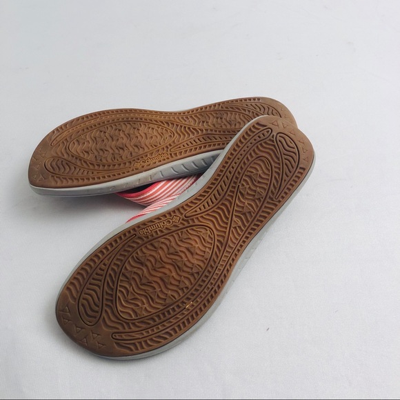 Columbia Y2K Siesta Stripe Techlite gray flip flops with coral and white strap - Picture 3 of 8